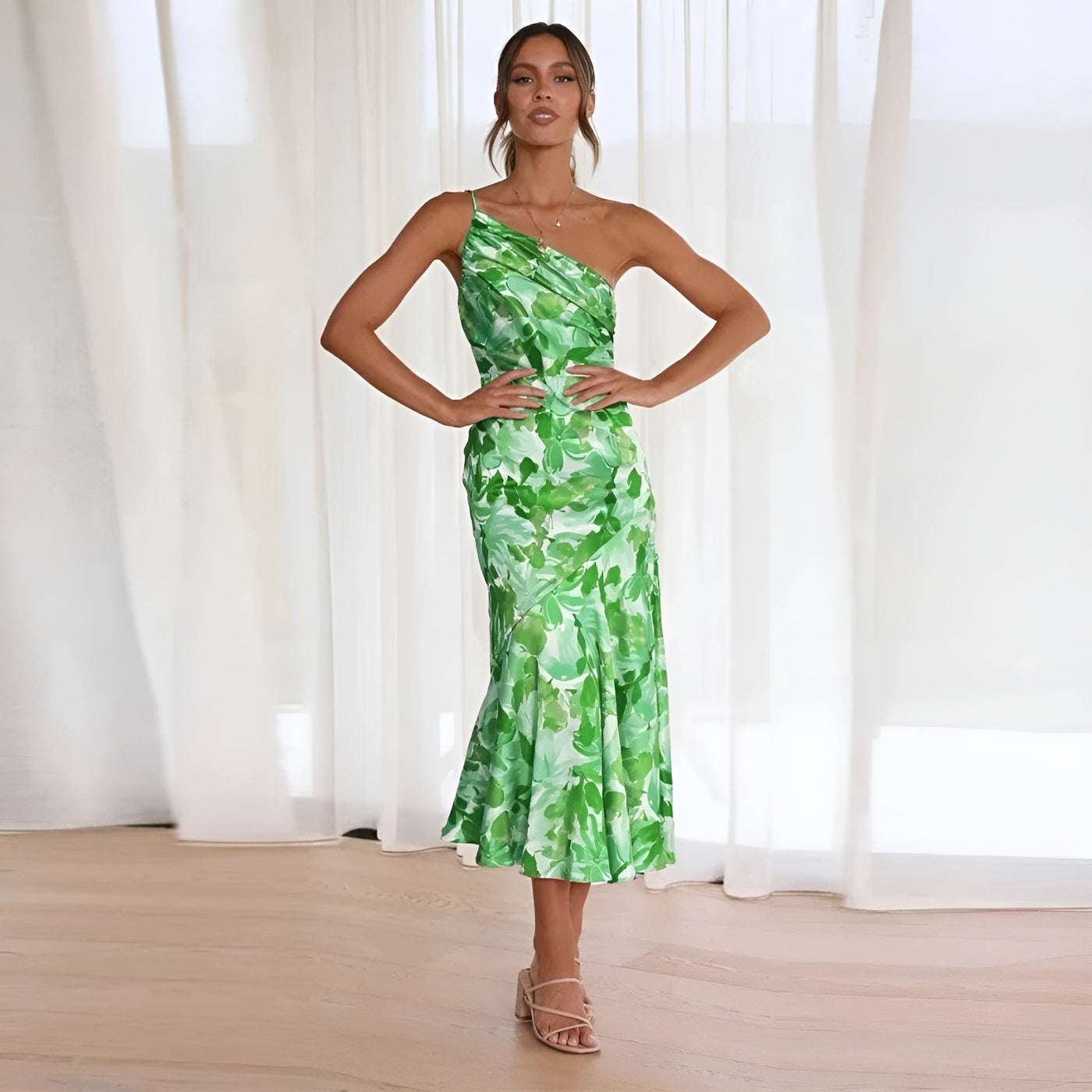 MODESSO® | Elegancka sukienka maxi w kwiatowy wzór