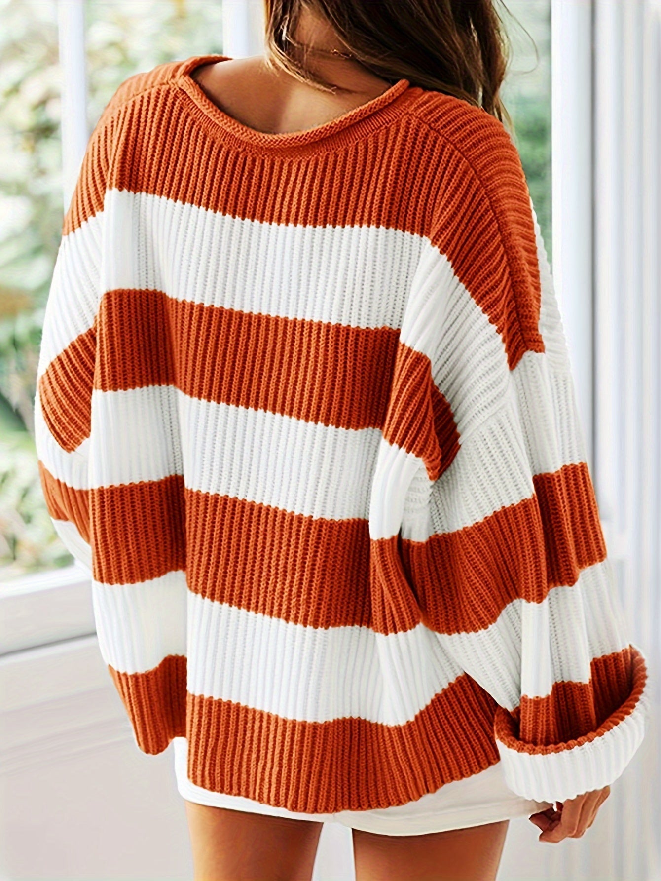 MODESSO® | Sweter w Paski z Okrągłym Dekoltem